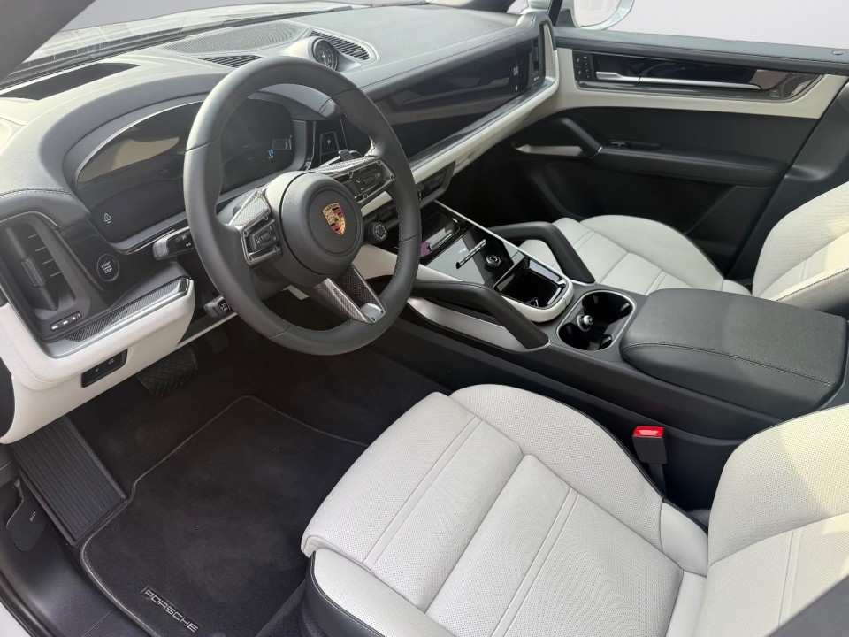 Porsche Cayenne Coupé - foto 8