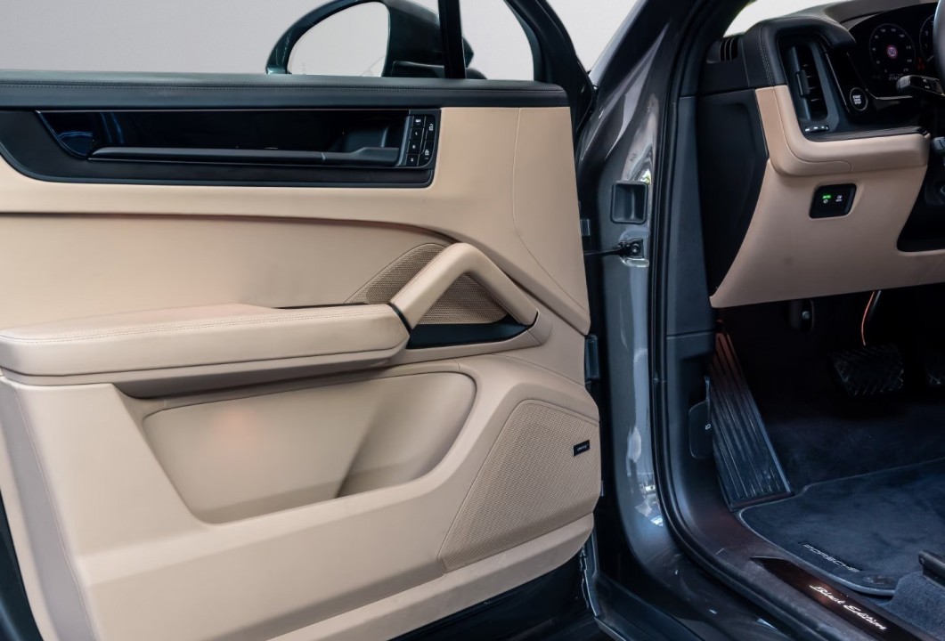 Porsche Cayenne Coupe Black Edition - foto 19