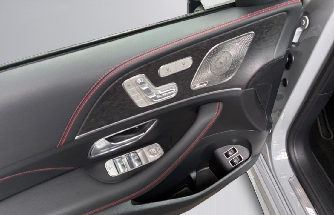 Mercedes-Benz GLE 53 AMG HYBRID 4MATIC+ - foto 13