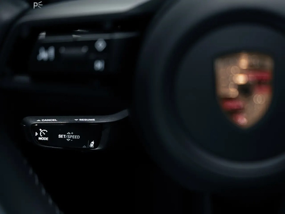 Porsche 911 Carrera - foto 13