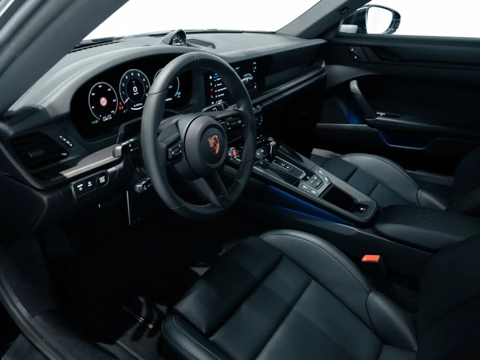 Porsche 911 Carrera - foto 8