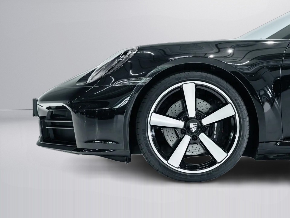Porsche 911 Carrera - foto 29