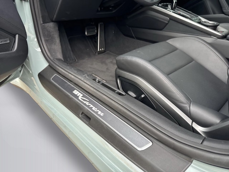 Porsche 911 Carrera - foto 19