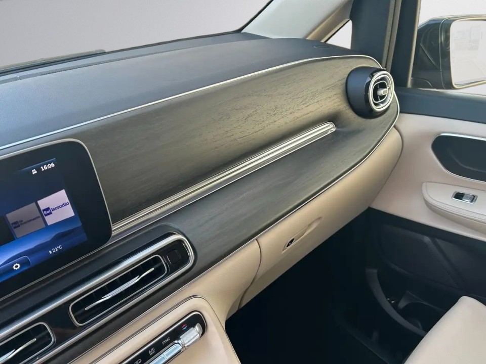 MERCEDES-BENZ V-Class 2024 — imagine 19