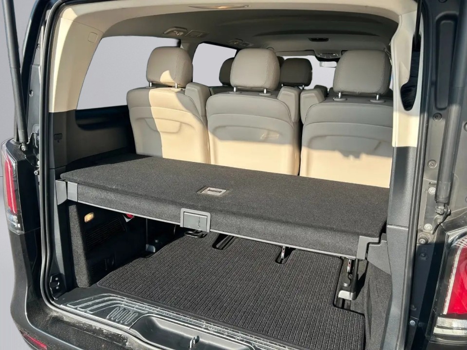 Mercedes-Benz V-Class Long 300d Avantgarde - foto 18