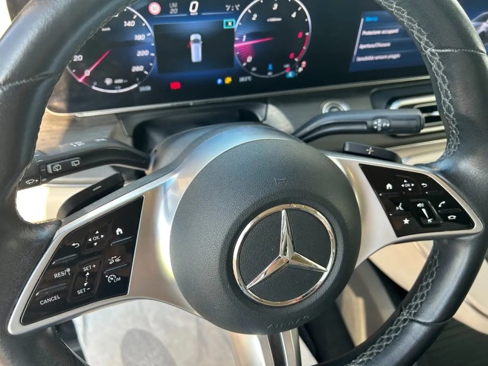 Mercedes-Benz V-Class Long 300d Avantgarde - foto 8