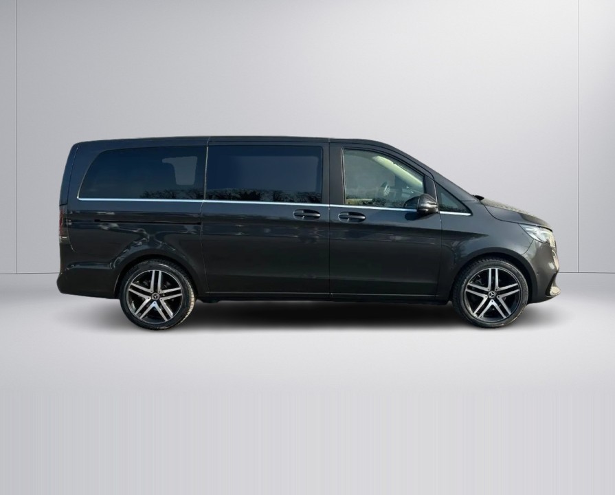 MERCEDES-BENZ V-Class 2024 — imagine 3