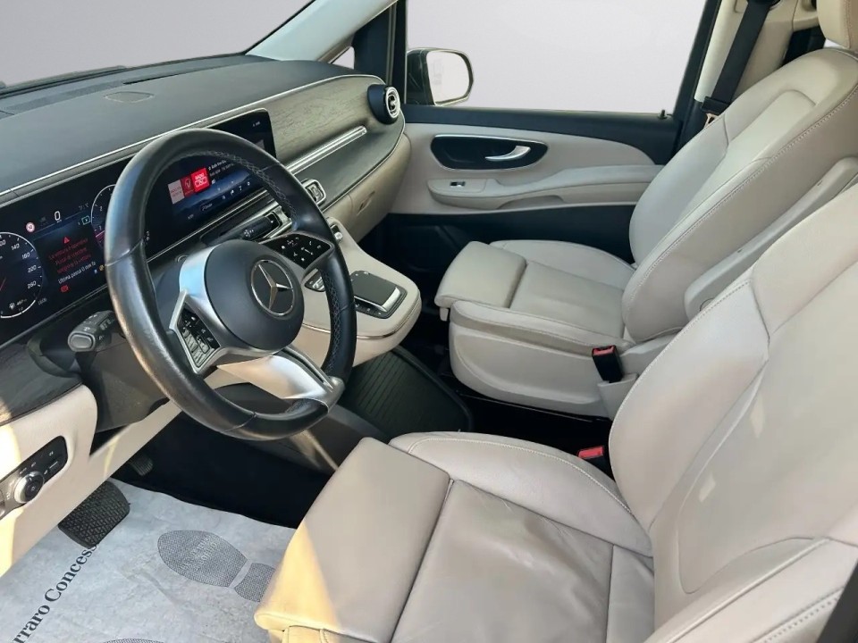MERCEDES-BENZ V-Class 2024 — imagine 16