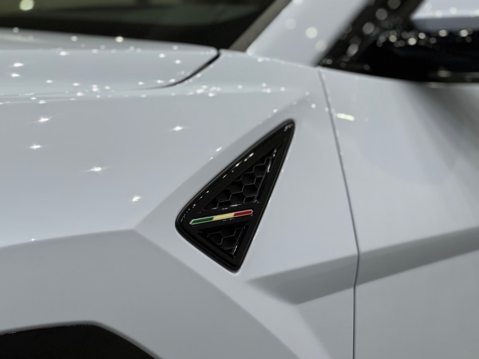Lamborghini URUS SE - foto 33