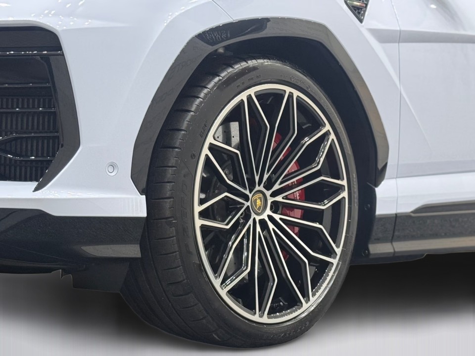 Lamborghini URUS SE - foto 39