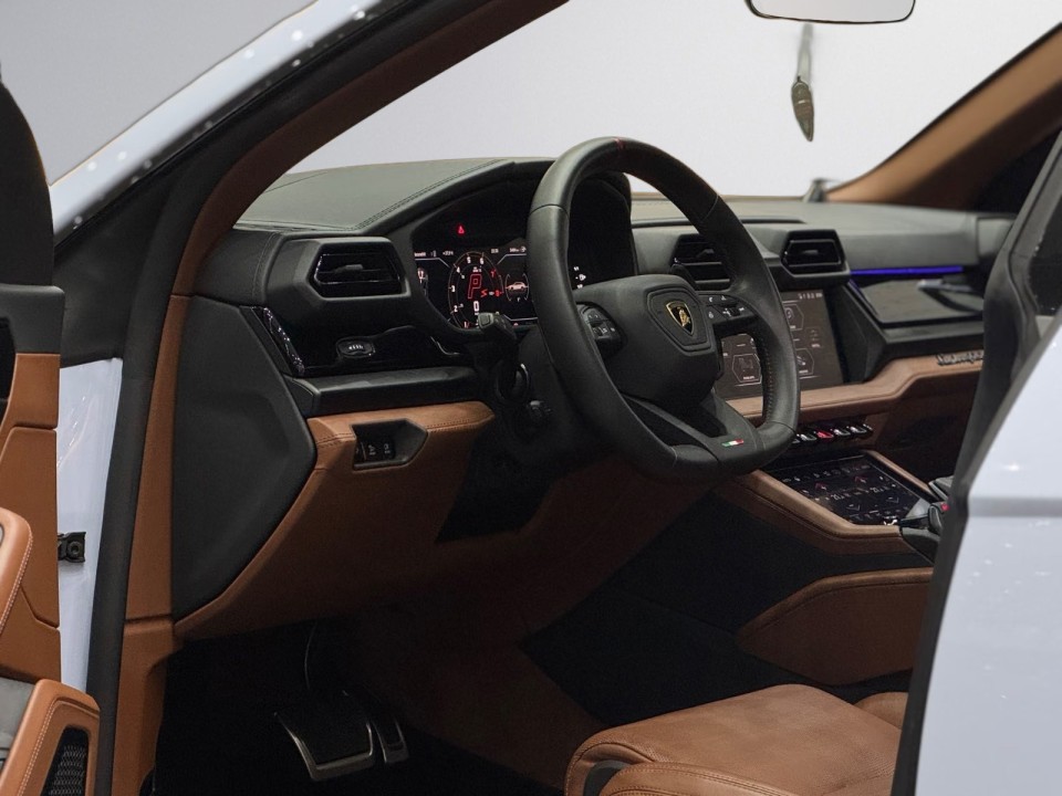 Lamborghini URUS SE - foto 9