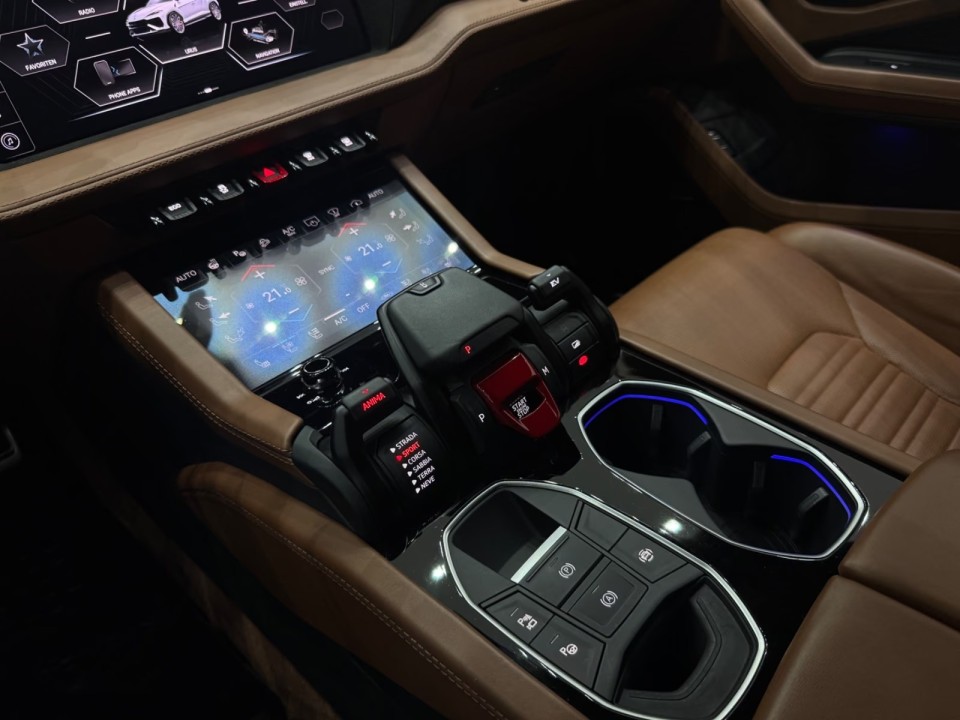 Lamborghini URUS SE - foto 11