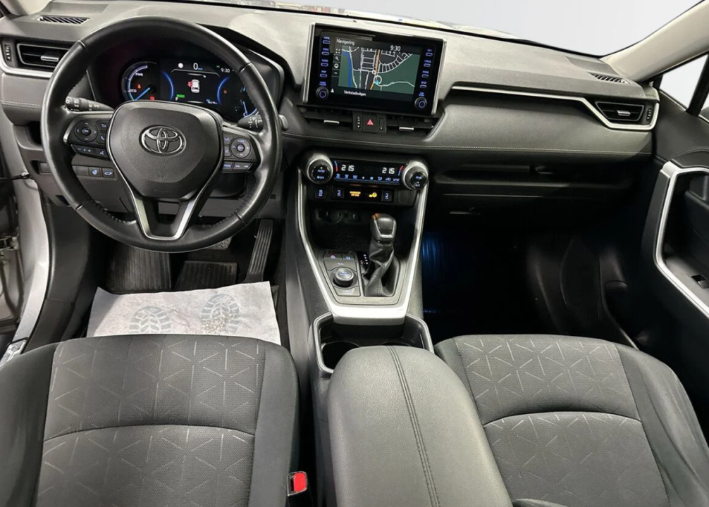 Toyota RAV4 Hybrid AWD - foto 9