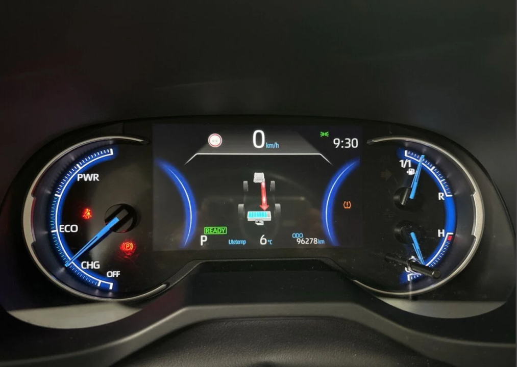 Toyota RAV4 Hybrid AWD - foto 13