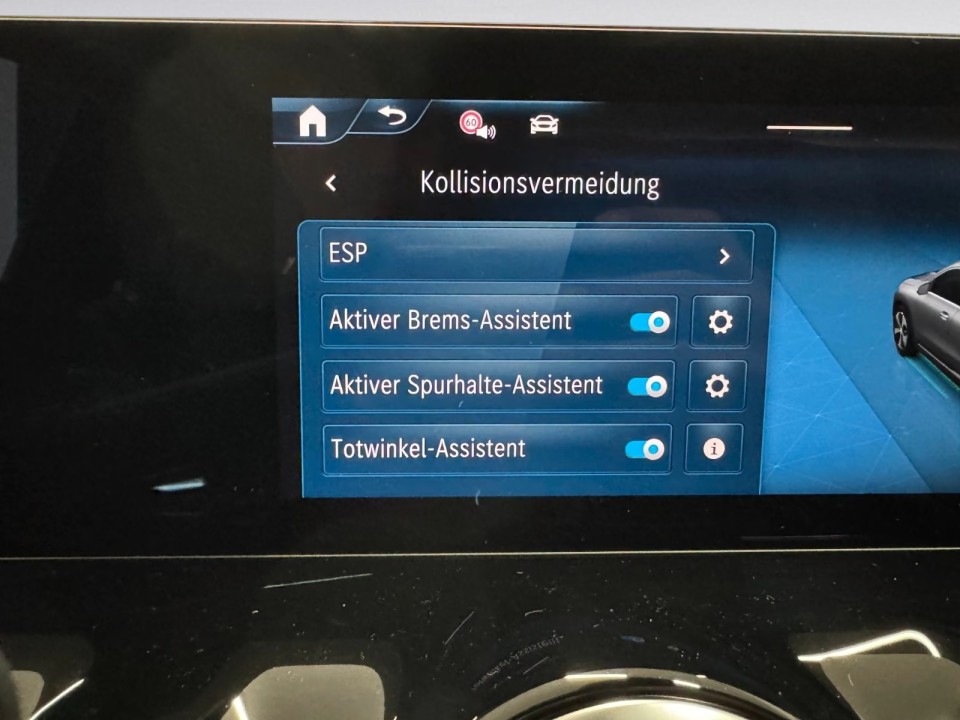 Mercedes-Benz GLA 250 4MATIC AMG Line - foto 14