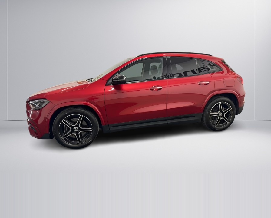 Mercedes-Benz GLA 250 4MATIC AMG Line - foto 6