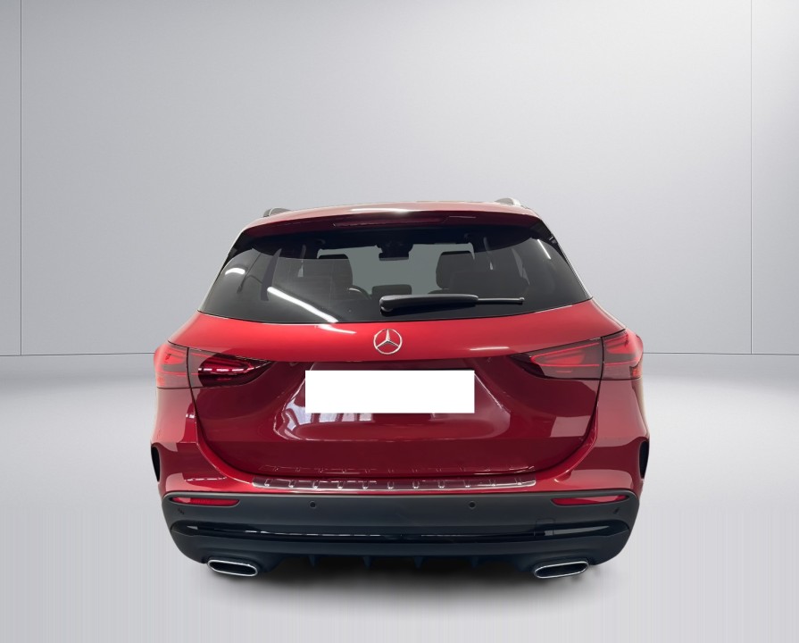 Mercedes-Benz GLA 250 4MATIC AMG Line (4)