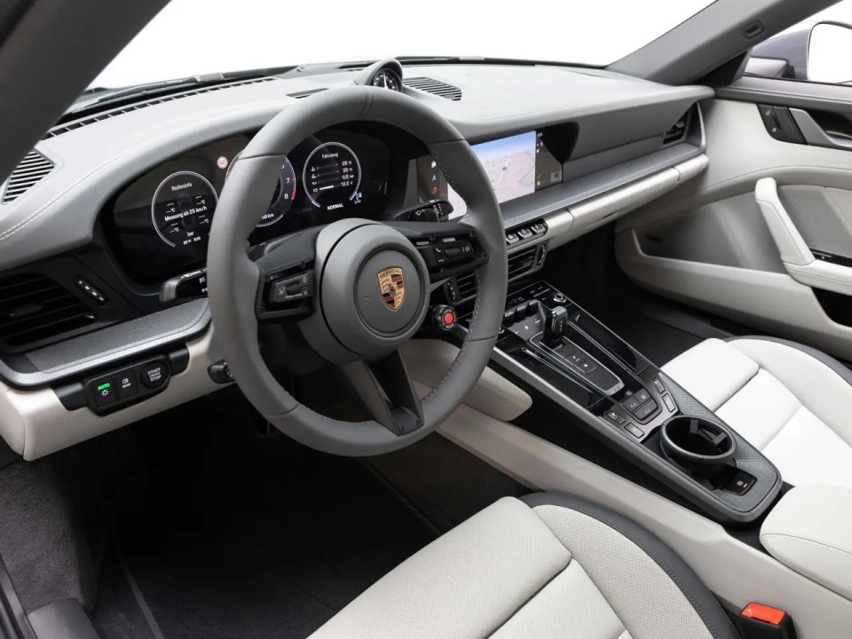 Porsche 911 Carrera S - foto 11