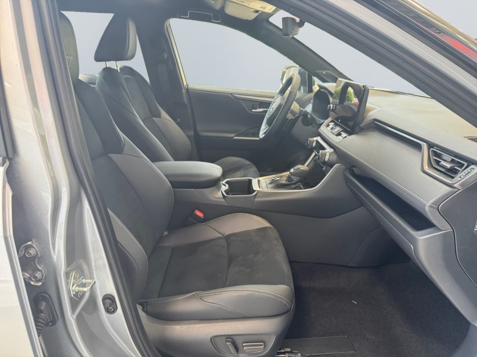 Toyota RAV-4 Plug-in Hybrid GR Sport (5)