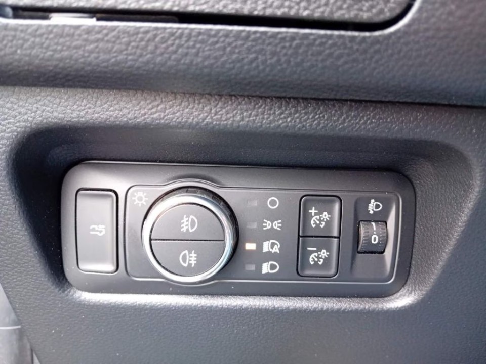 Ford Ranger 2.0 EcoBlue - foto 13