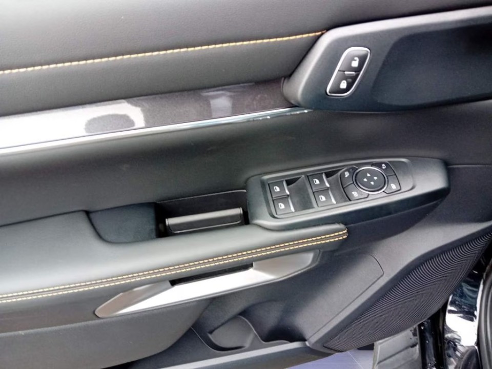 Ford Ranger 2.0 EcoBlue - foto 14