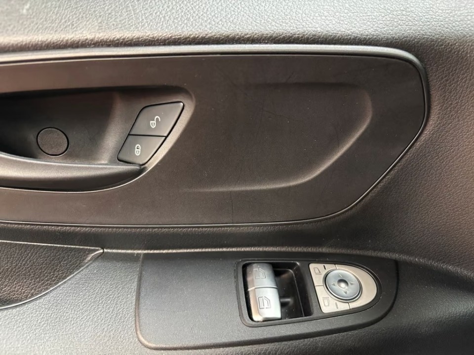 Mercedes-Benz Vito Tourer Long 116 CDI 4x4 PRO - foto 26