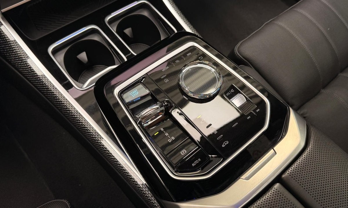 BMW i7 xDrive60 M-Sport - foto 15