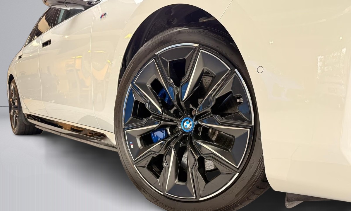 BMW i7 xDrive60 M-Sport - foto 28