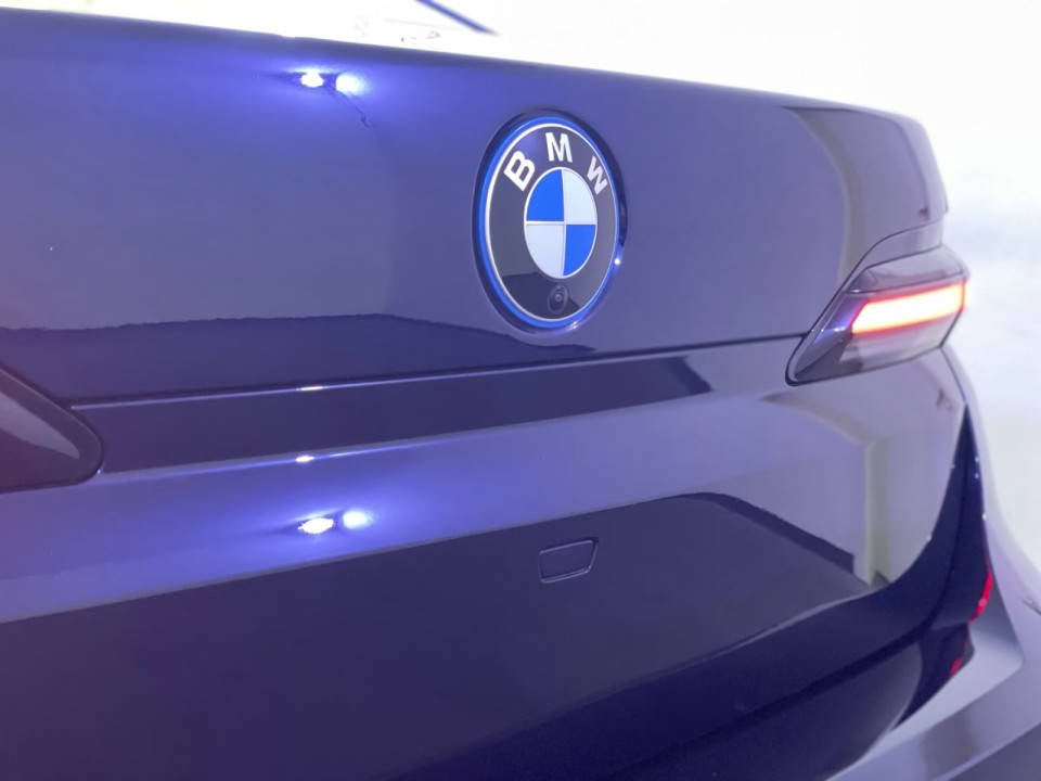 BMW i7 xDrive60 M-Sport - foto 35