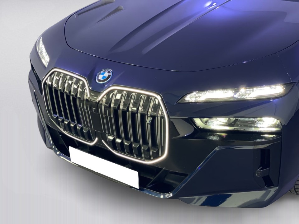 BMW i7 xDrive60 M-Sport - foto 37
