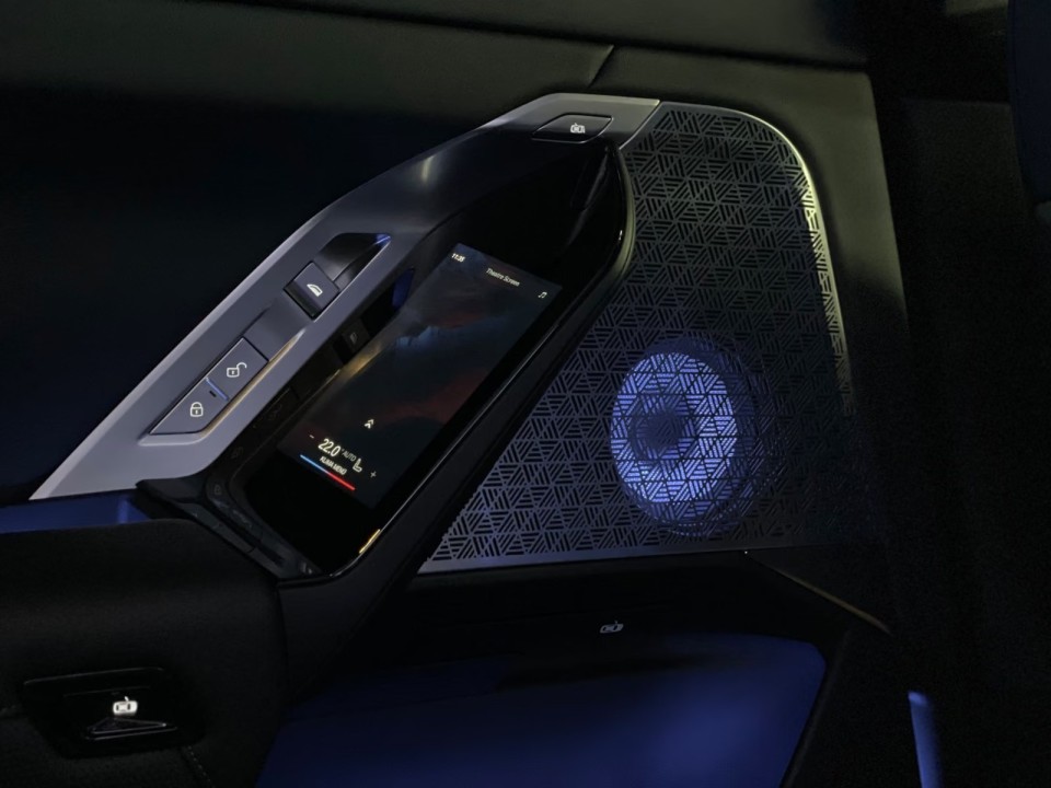 BMW i7 xDrive60 M-Sport - foto 16