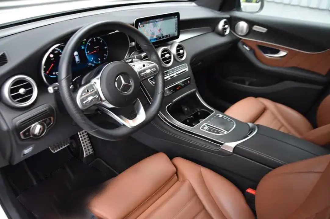 Mercedes-Benz GLC Coupe 220d 2x AMG 4Matic - foto 7