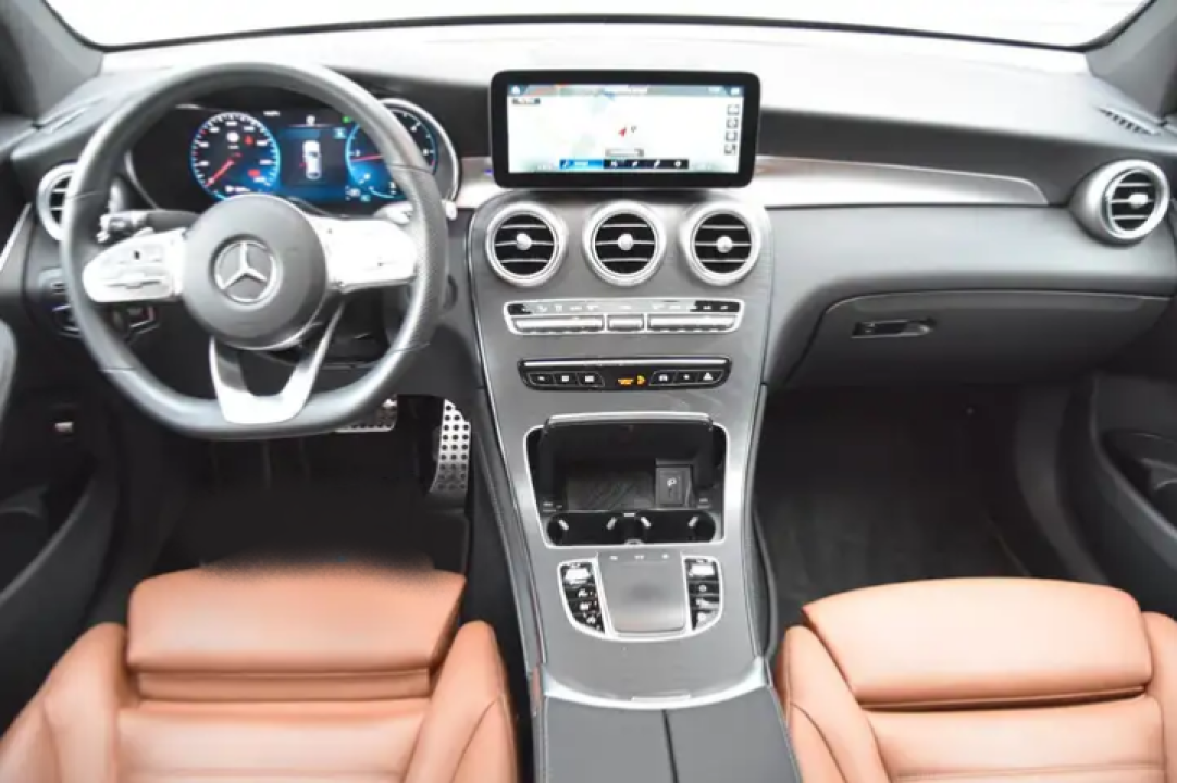 Mercedes-Benz GLC Coupe 220d 2x AMG 4Matic - foto 6