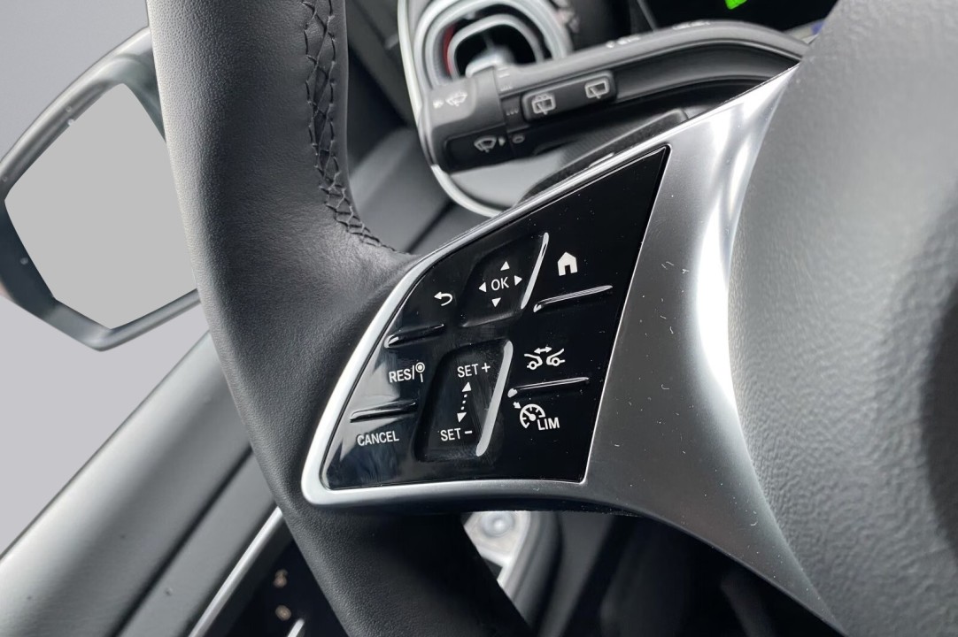 MERCEDES-BENZ V-Class 2024 — imagine 20