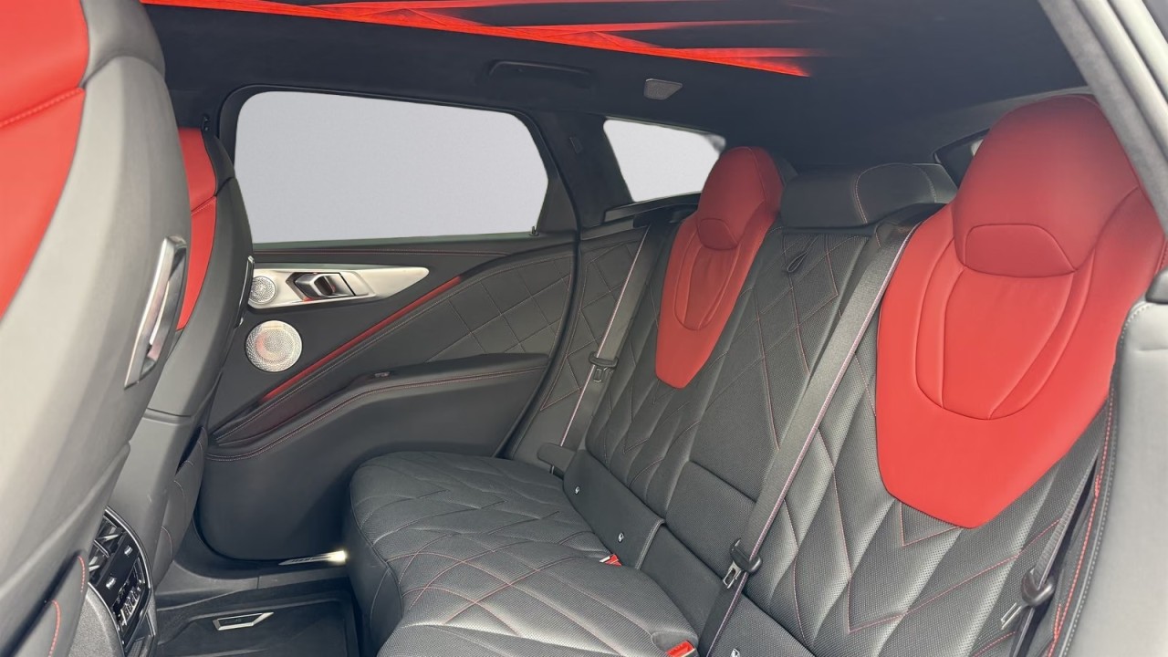 BMW XM Label Red - foto 10