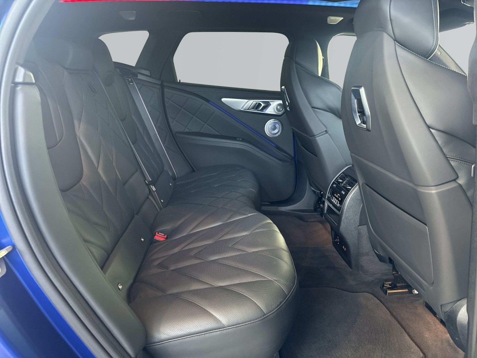 BMW XM - foto 16