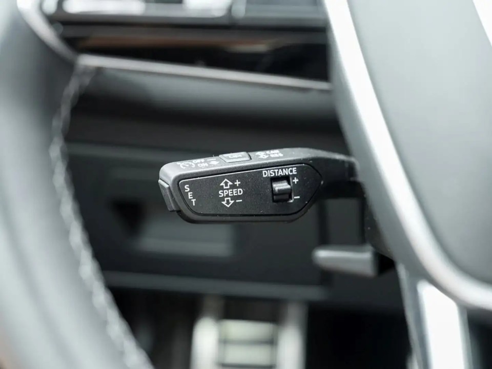 Audi A6 Allroad 55TDI quattro - foto 11