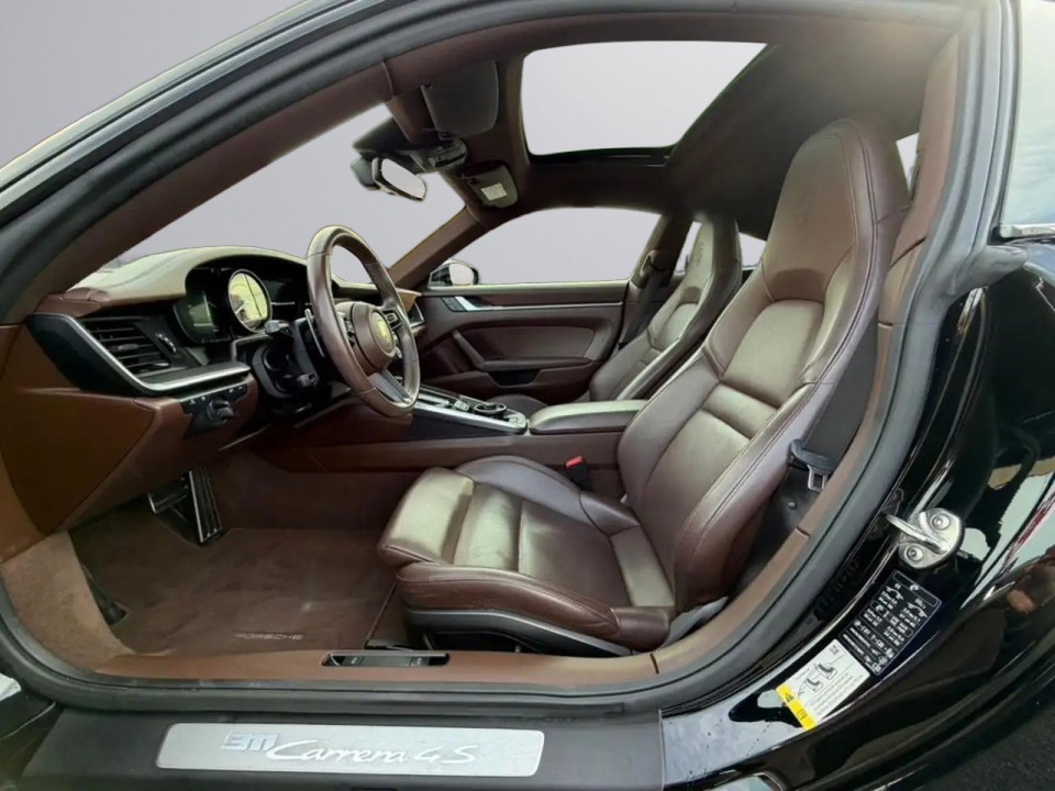 Porsche 992 - foto 15