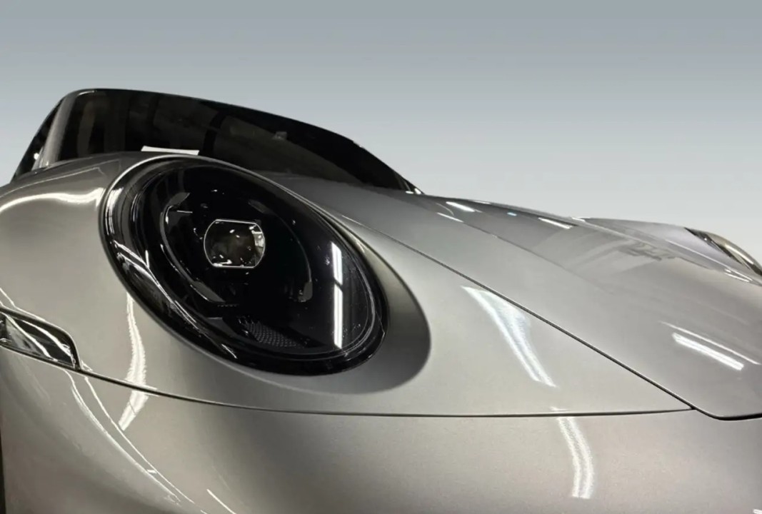 Porsche 992 - foto 12