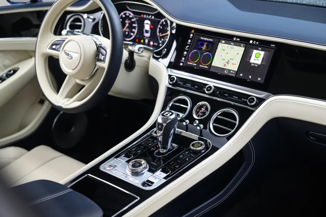 Bentley Continental GT V8 Azure - foto 6
