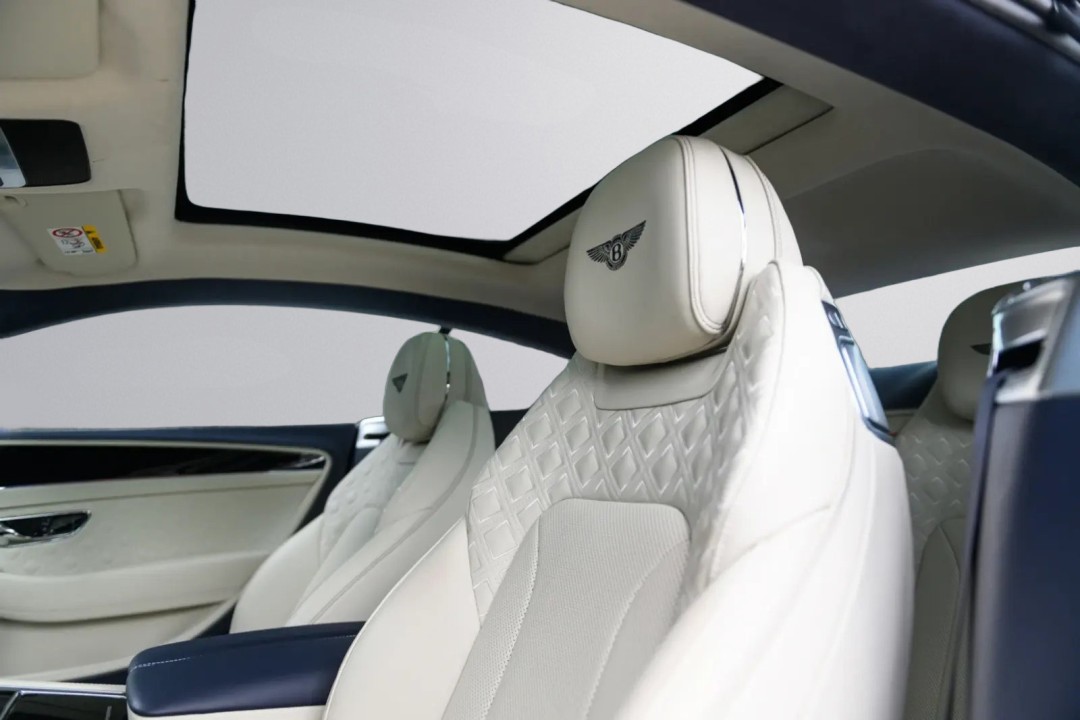 Bentley Continental GT V8 Azure - foto 8