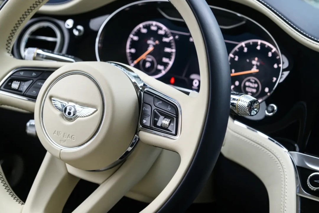 Bentley Continental GT V8 Azure (5)