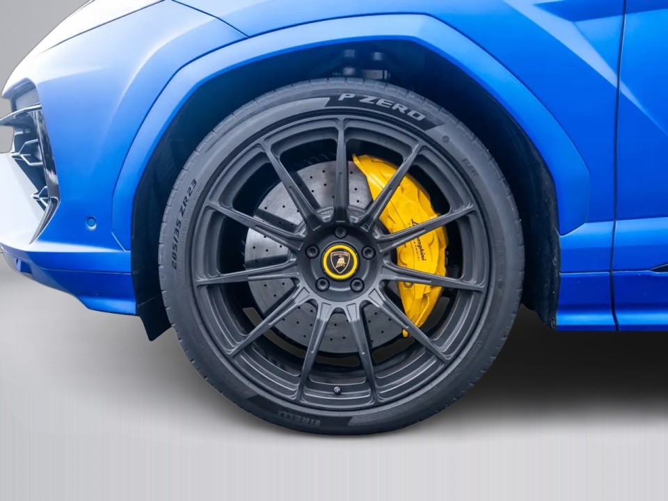 Lamborghini URUS SE - foto 14