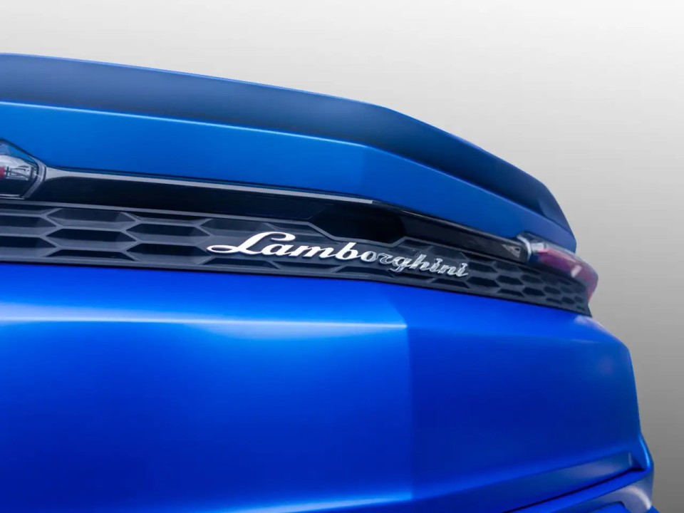 Lamborghini URUS SE - foto 12