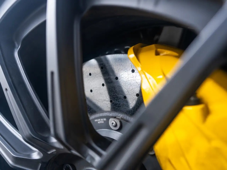 Lamborghini URUS SE - foto 15