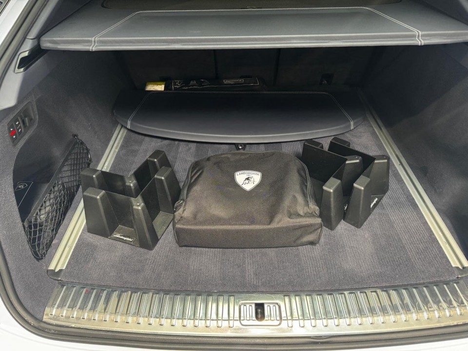 Lamborghini URUS SE - foto 28