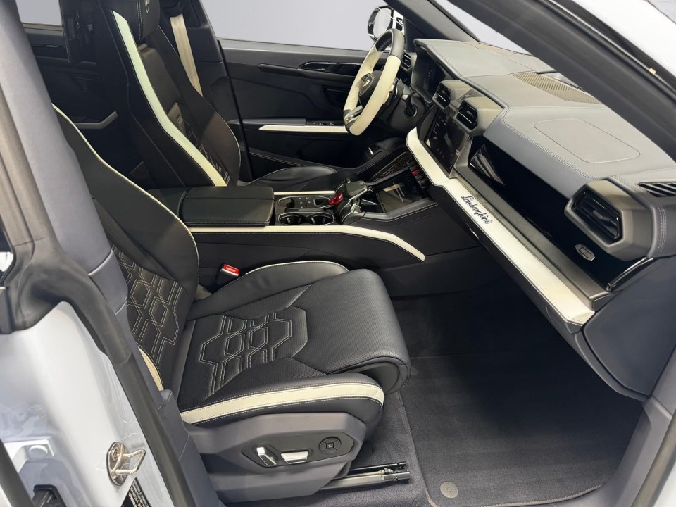 Lamborghini URUS SE - foto 13