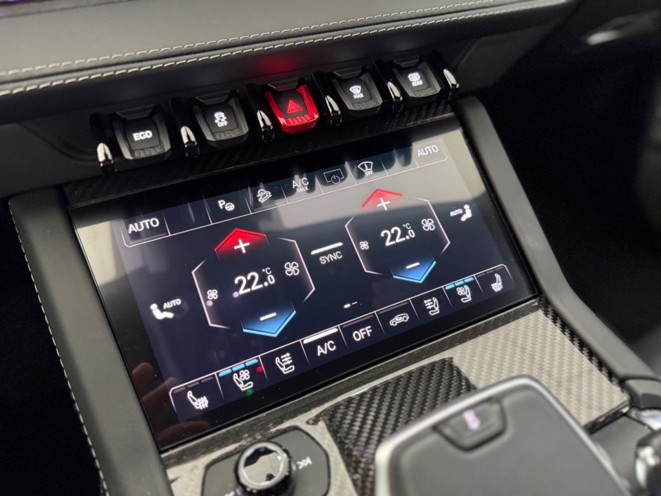 Lamborghini URUS SE - foto 15