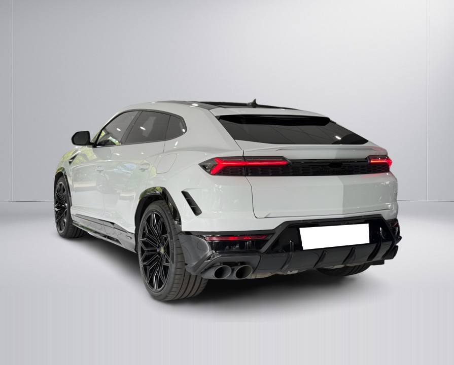 Lamborghini URUS SE (4)