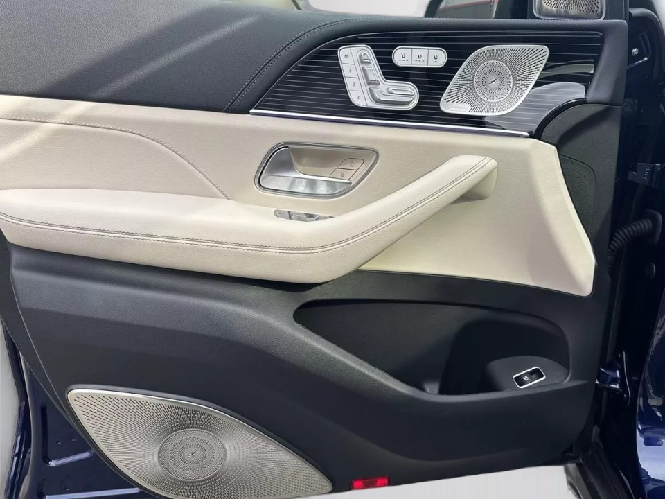 Mercedes-Benz GLS 580 4MATIC AMG Line - foto 21